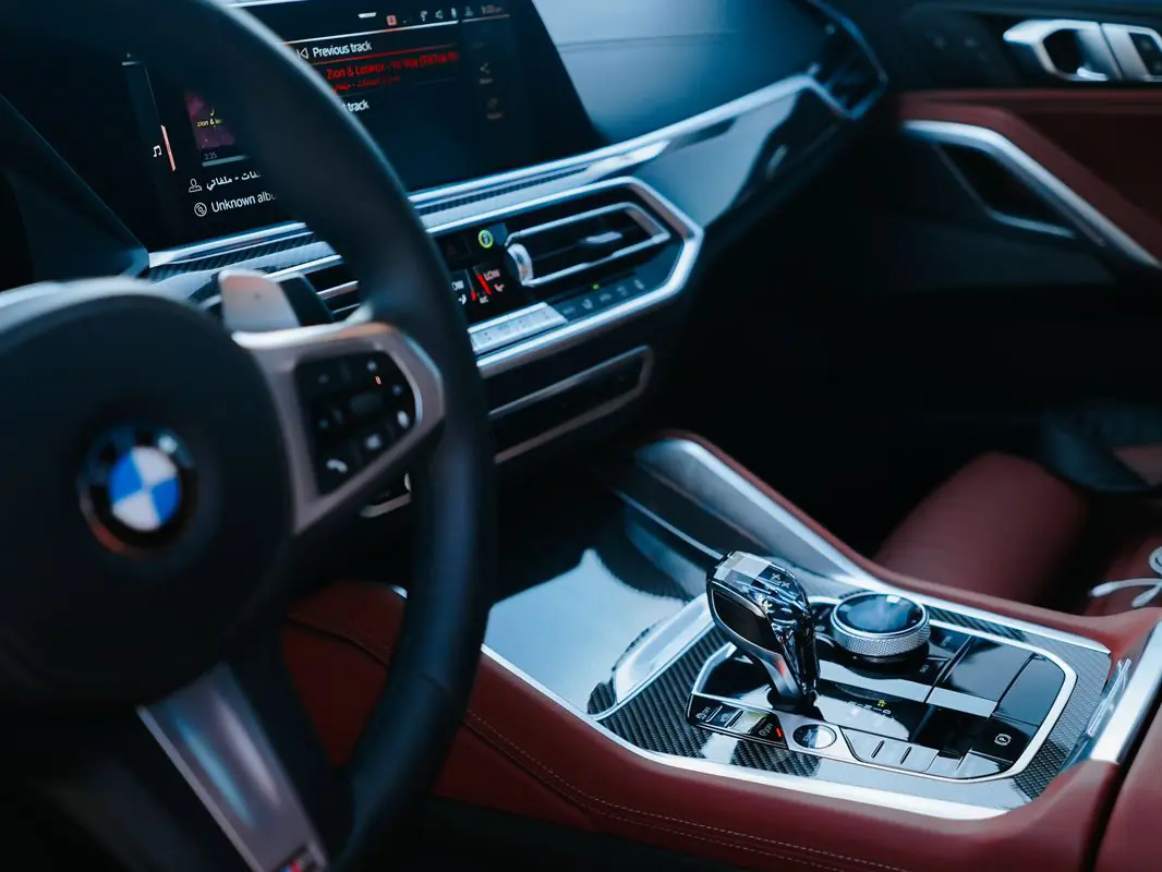 BMW X6 M50i, 2022