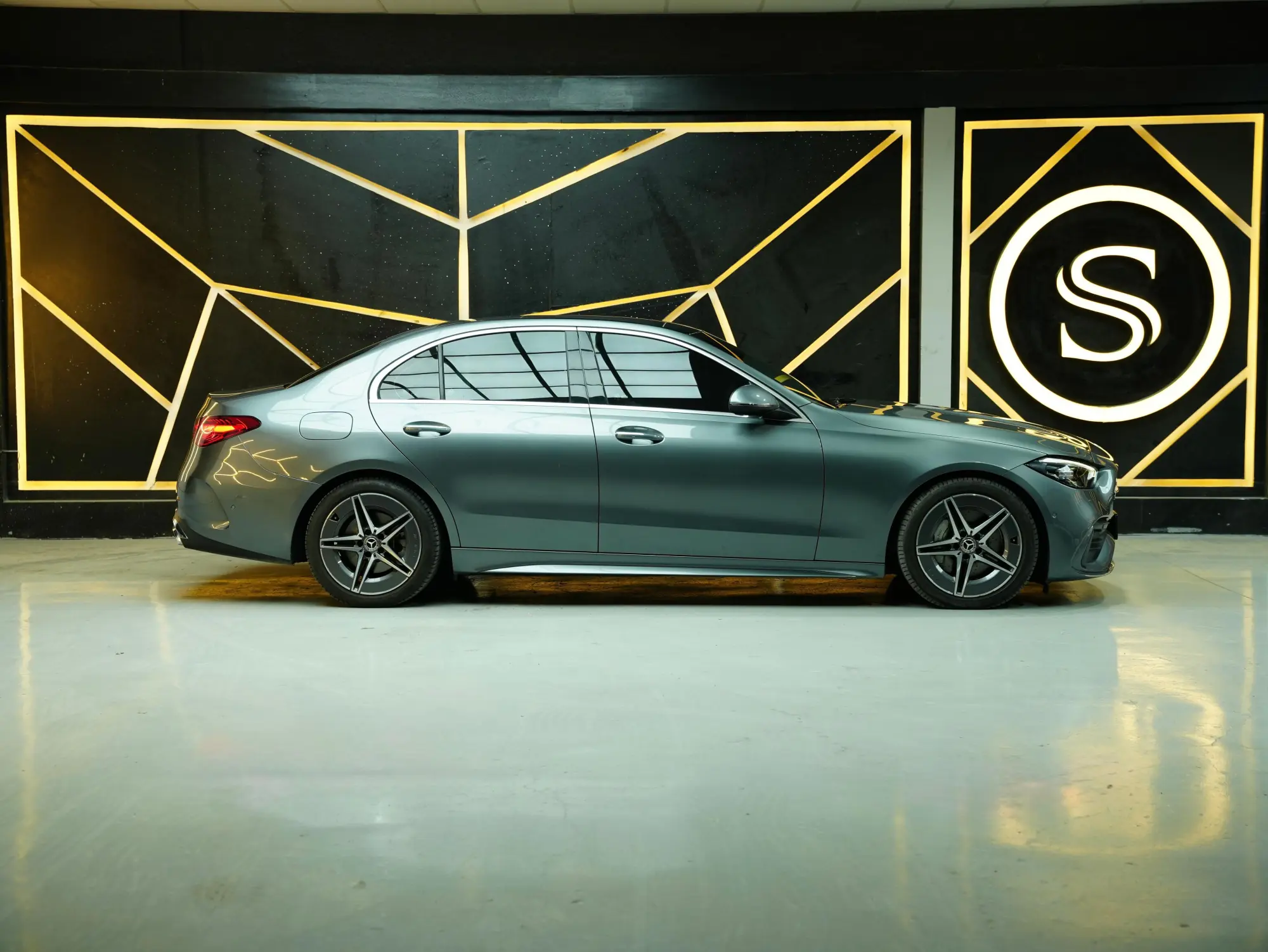 Mercedes C200, 2022