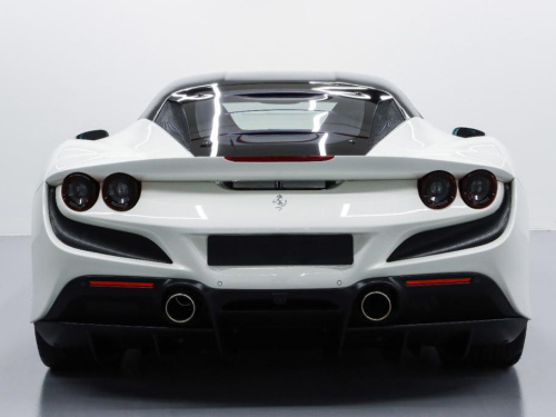 Ferrari F8 Tributo, 2022