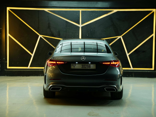 Mercedes C200, 2022